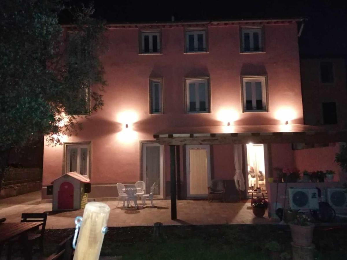 B&B La Rosa Nel Verde Lucca Exterior foto